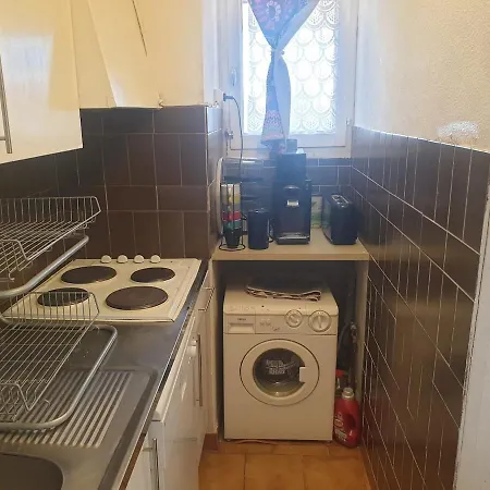 Apartment Avec Piscine Et Mer A 8 Minutes Sans Linge Et Sans Draps
