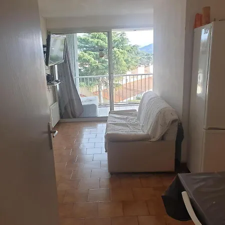 Avec Piscine Et Mer A 8 Minutes Sans Linge Et Sans Draps