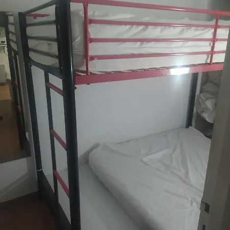 Avec Piscine Et Mer A 8 Minutes Sans Linge Et Sans Draps