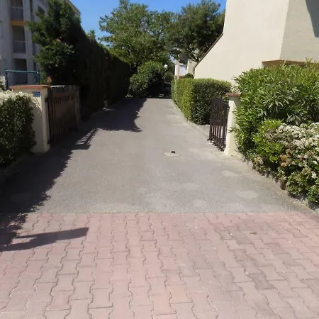 Apartment Avec Piscine Et Mer A 8 Minutes Sans Linge Et Sans Draps